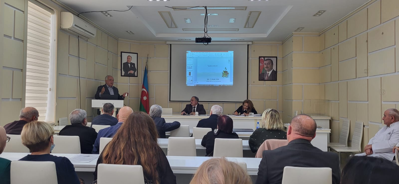 “Torpaqların genezisi, coğrafiyası və kartoqrafiyası” və “Torpaq coğrafi informasiya sistemləri” laboratoriyaları 2024-cü il üzrə illik hesabatlarını təqdim ediblər