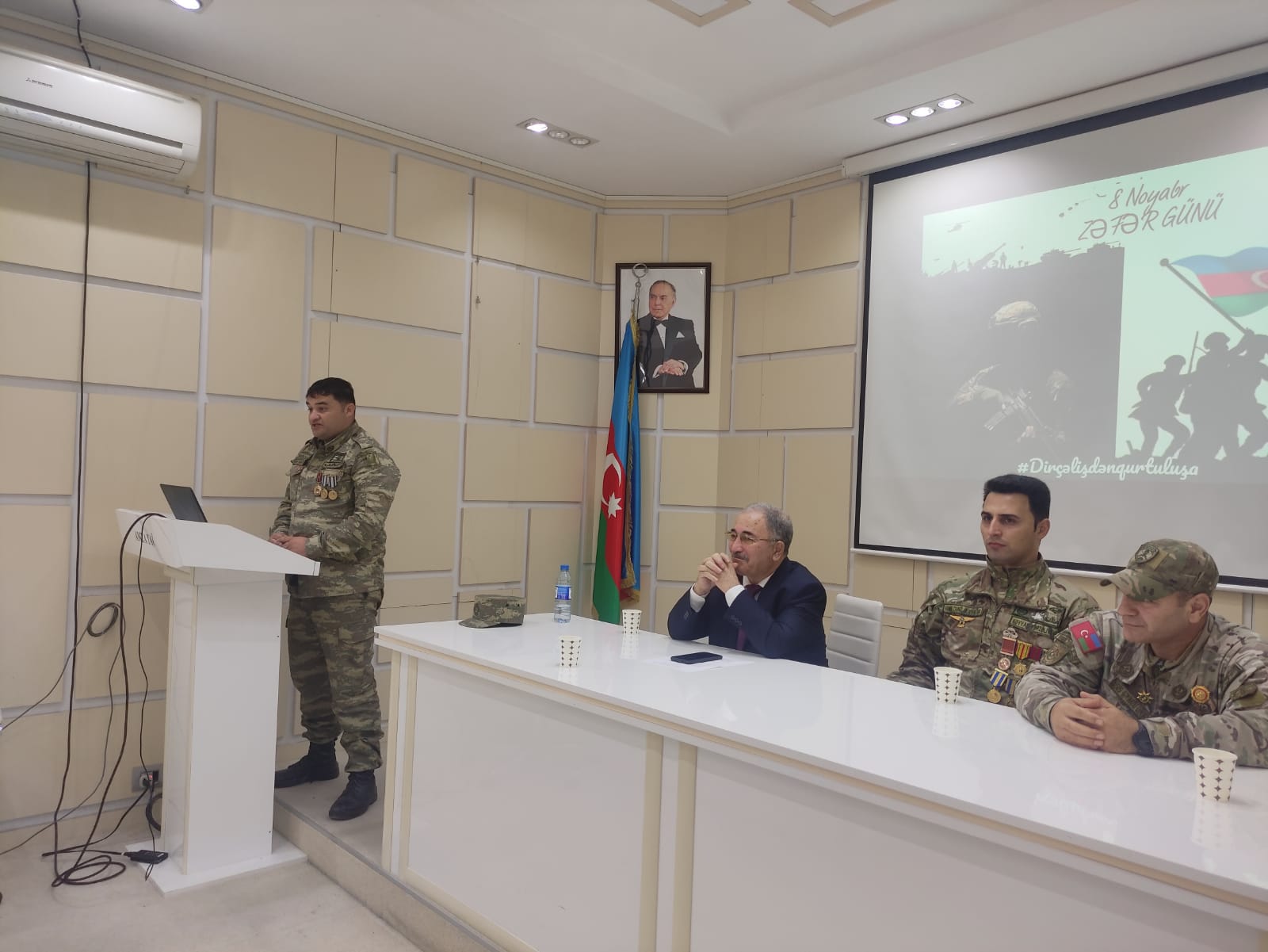 Torpaqşünaslıq və Aqrokimya İnstitutunda 8 Noyabr Zəfər günü ilə əlaqədar tədbir keçirilib