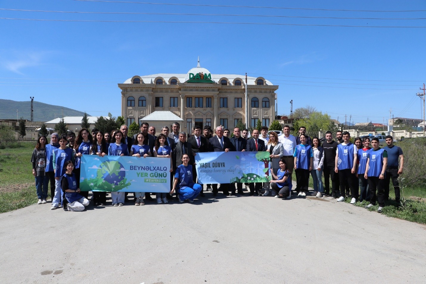 An employee of the Institute of Soil Science and Agrochemistry of the Ministry of Science and Education of the Republic of Azerbaijan participated in the tree planting action in Siyazan within the framework of the project "Towards an Azerbaijan that has achieved Soil Degradation Neutrality".