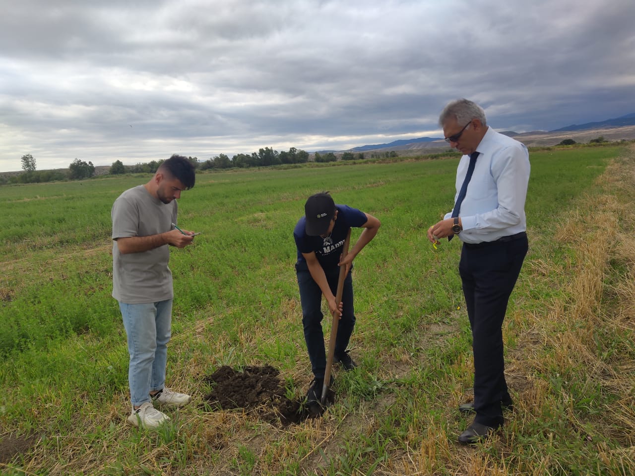 AR ETN Torpaqşünaslıq və Aqrokimya İnstitutu işğaldan azad olunmuş ərazilərdə torpaq tədqiqatlarına başlayıb