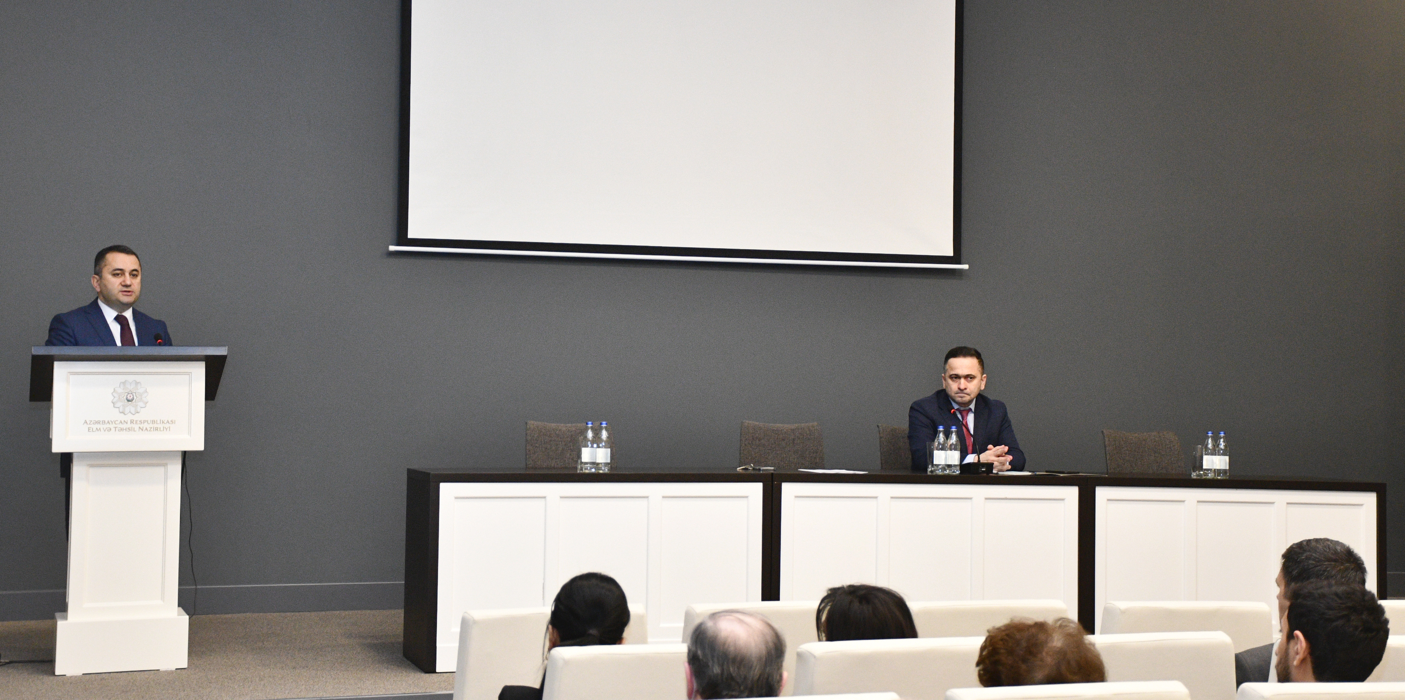 İctimaiyyətlə əlaqələrə məsul əməkdaşlarla görüş keçirilib