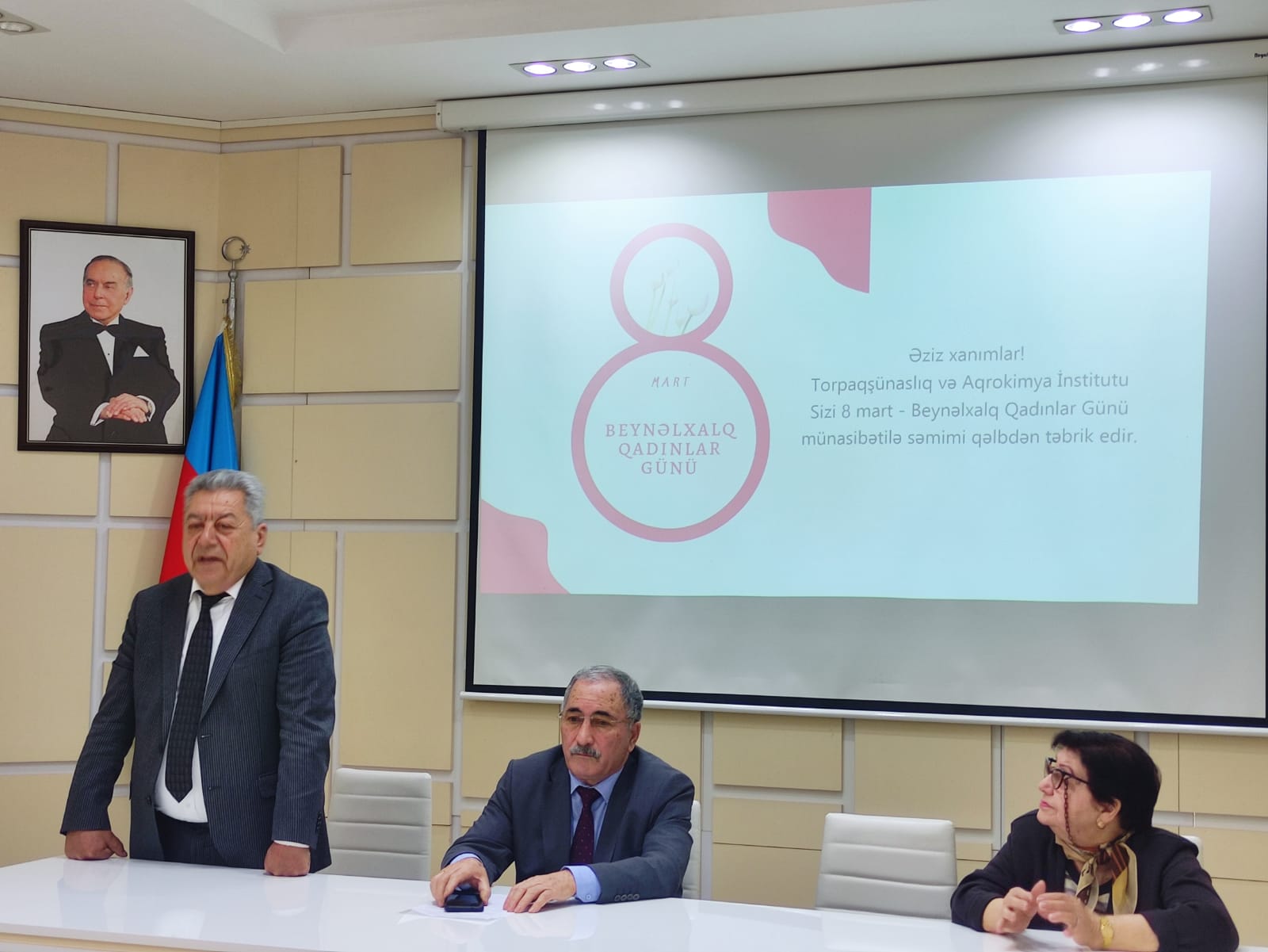 AR ETN  Torpaqşünaslıq və Aqrokimya  İnstitutunda 8 mart – Beynəlxalq Qadınlar Günü münasibətilə tədbir keçirilib