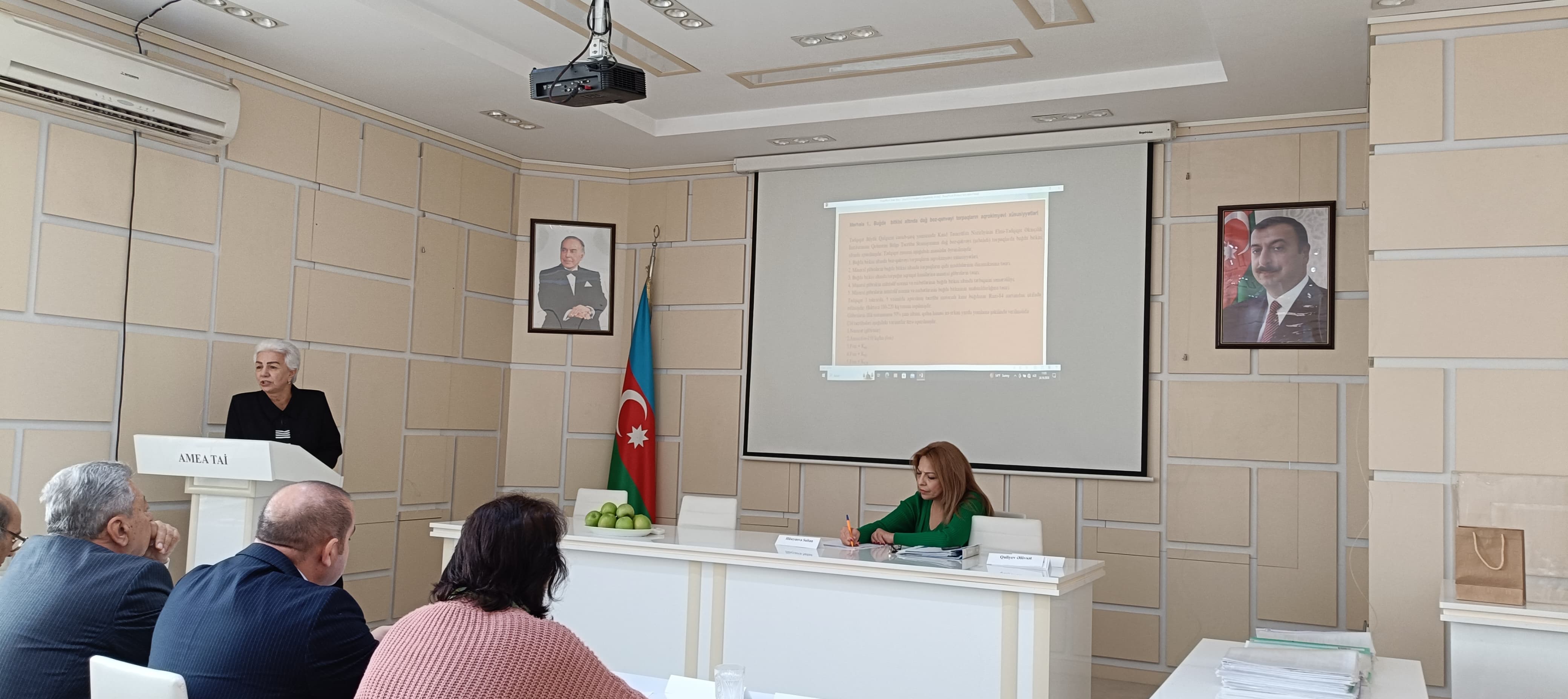 “Torpaq-aqrokimyəvi tədqiqatlar və kütləvi analizlər” “Torpaqların aqroekologiyası və bonitirovkası” və “Torpaq ekologiyası” Beynəlxalq laboratoriyalarının 2024-cü il üzrə yekun hesabatını təqdim edib