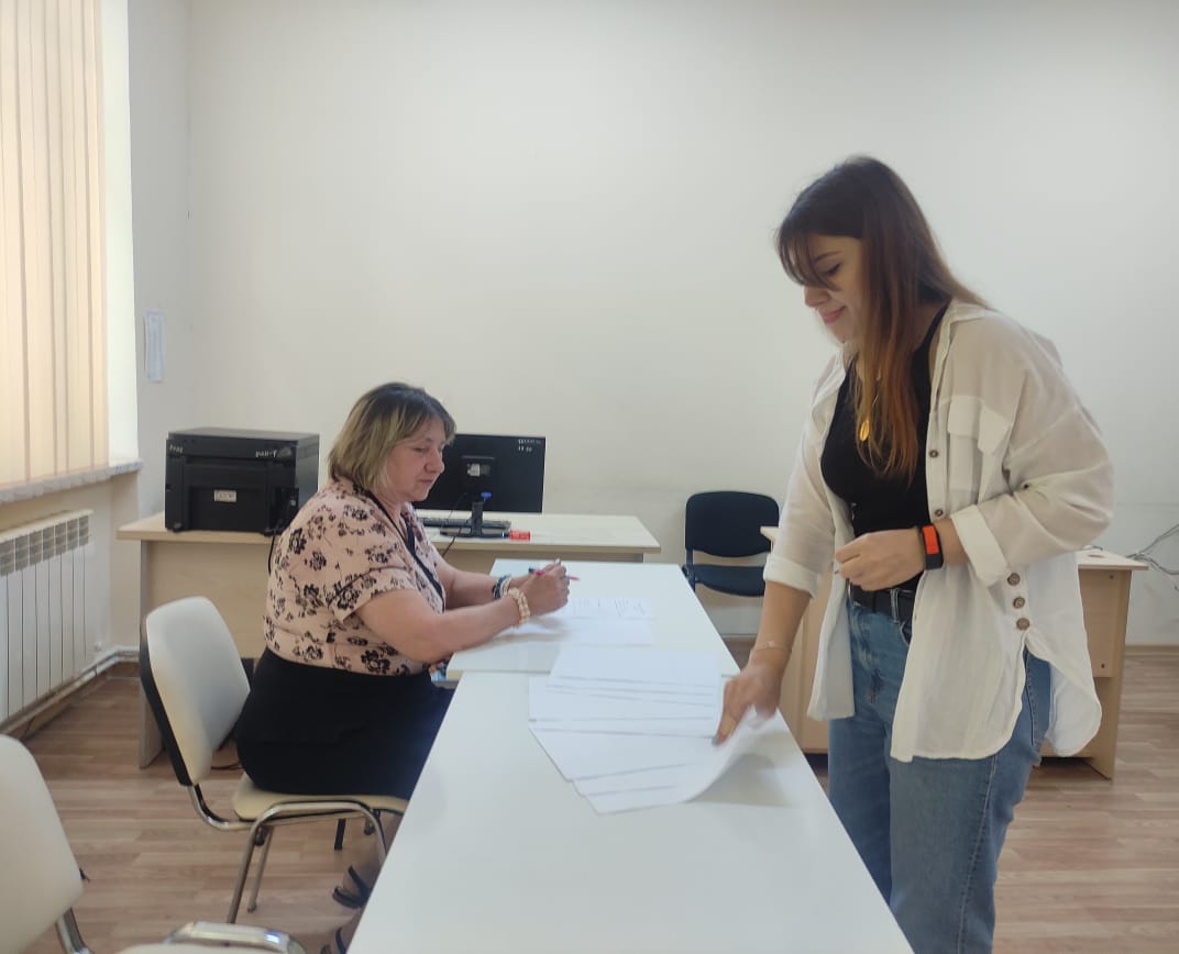 The summer examination session of graduate students continues at the Institute of Soil Science and Agrochemistry of the Ministry of Science and Education of the Republic of Azerbaijan.