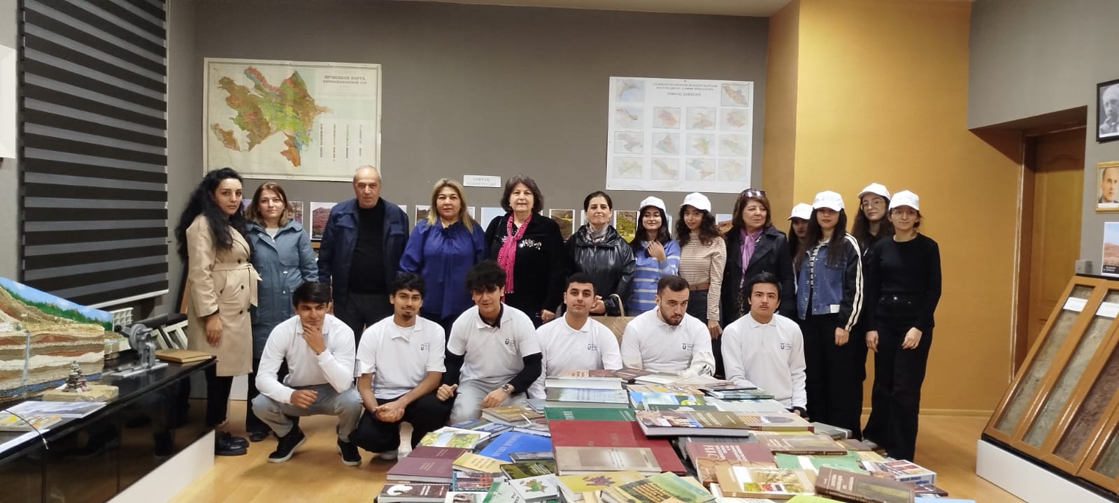 An "Open Door" day was held at the Institute of Soil Science and Agrochemistry of the Ministry of Science and Education of the Republic of Azerbaijan.