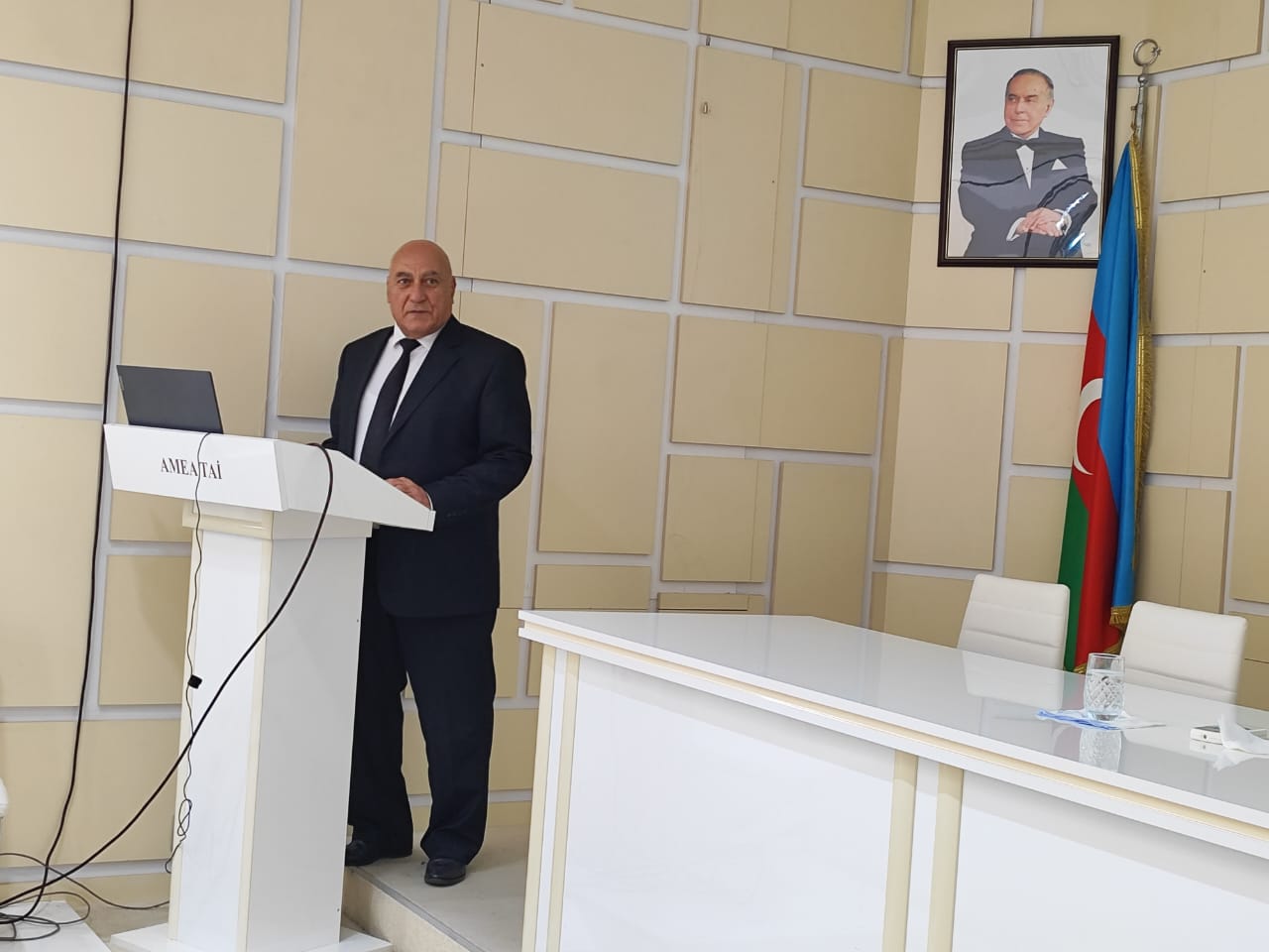 “Üzvi gübrələr”, “Torpaqların rekultivasiyası” və “Torpaqların biologiyası” laboratoriyaları  2023-cü il üzrə yekun hesabatınlarını təqdim ediblər