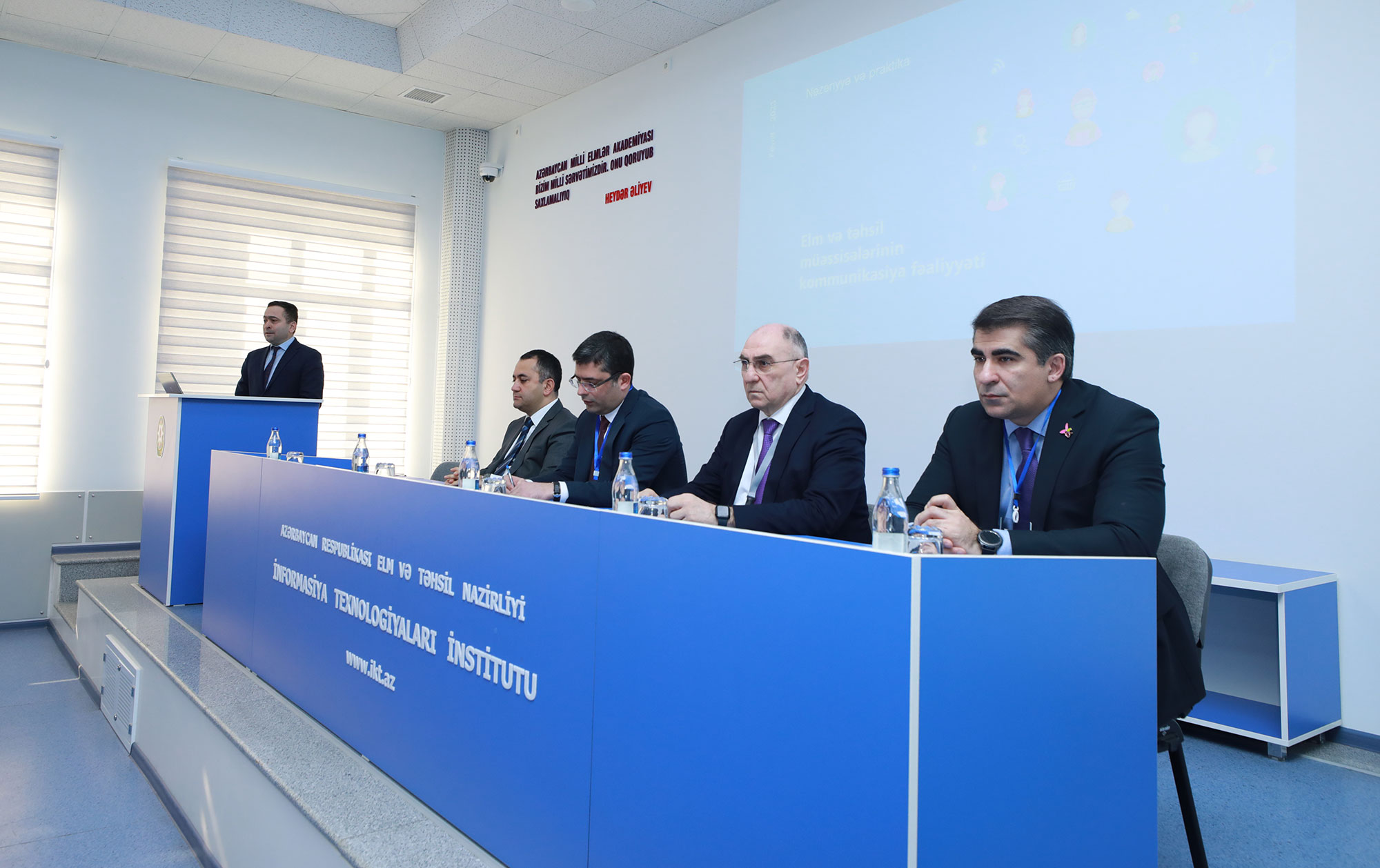 “Effektiv kommunikasiya” mövzusunda təlim-seminar keçirilib