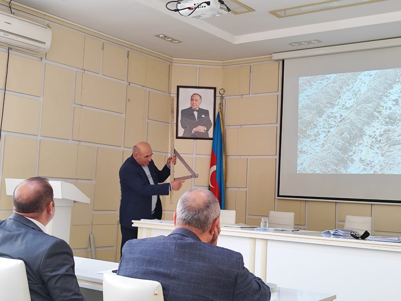 The "Soil Cover Structure", "The Soil Mineralogy and Chemistry" and "The Modern Problems of Irrigation" laboratories have presented their final reports for 2023