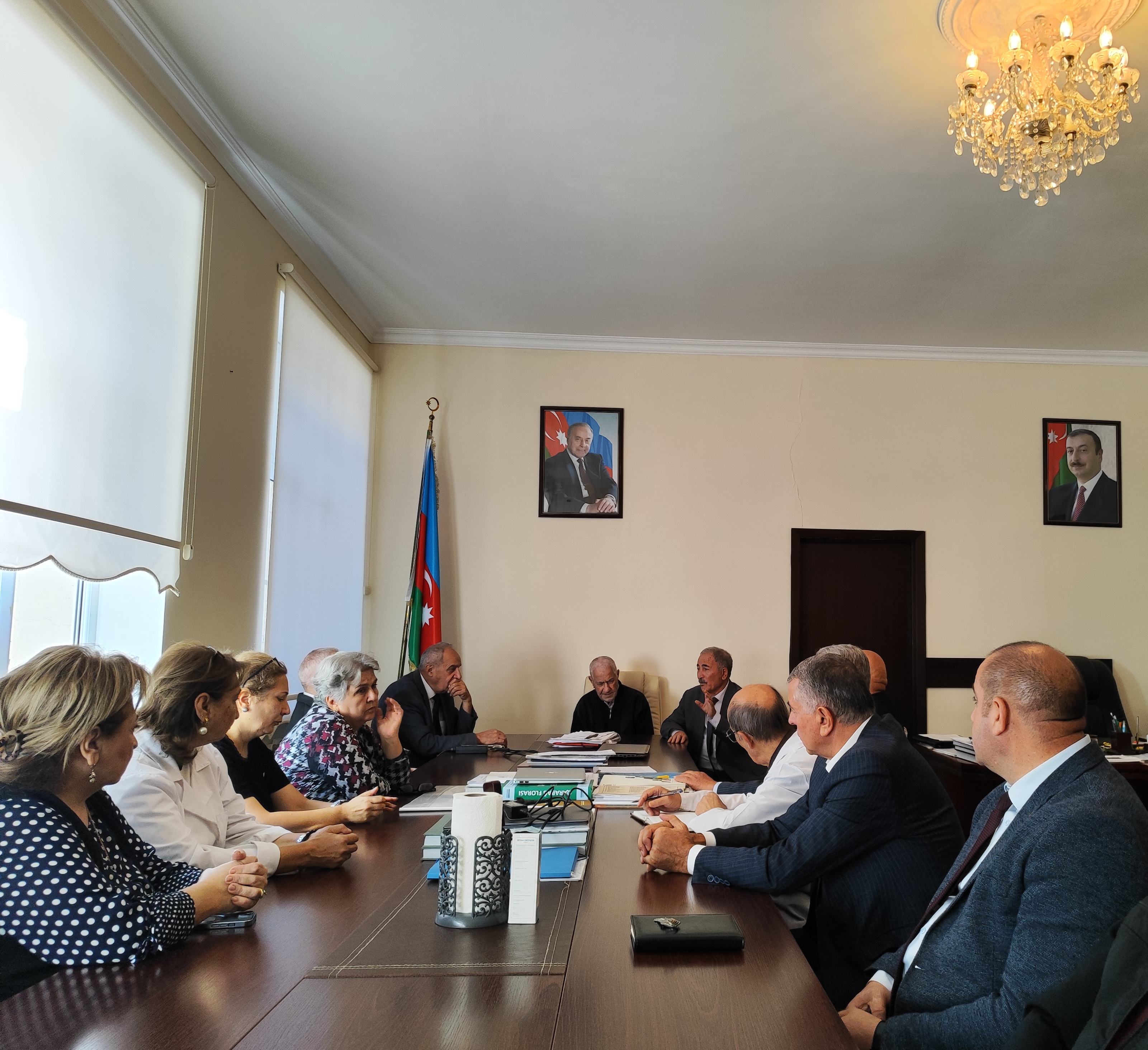 Torpaqşünaslıq və Aqrokimya İnstitutunda Qarabağ səfər çərçivəsində görülmüş işlər müzakirə olunub