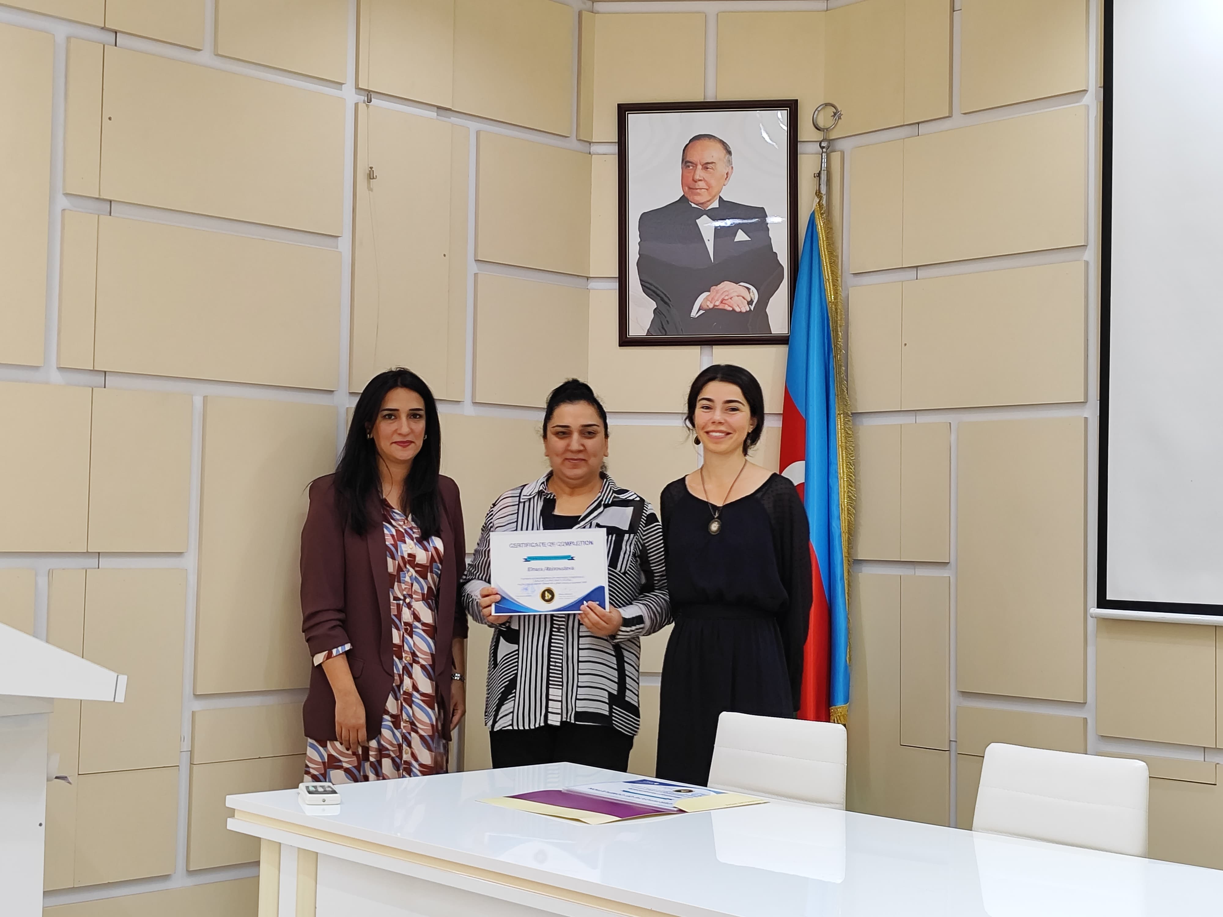 The English language certificates of Khazar University were presented to the employees of the Institute of Soil Science and Agrochemistry of the Ministry of Science and Education of the Republic of Azerbaijan.