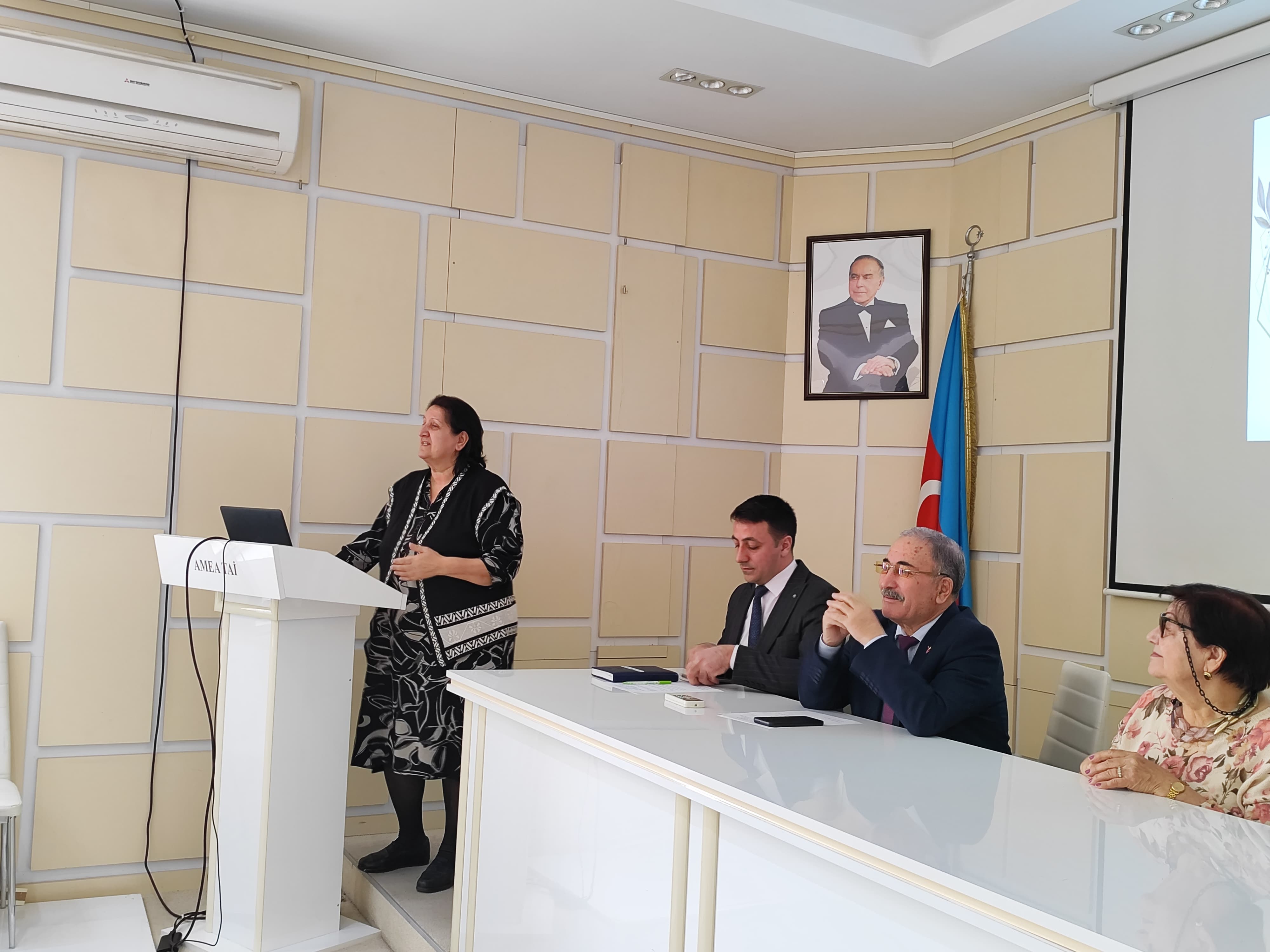 AR ETN  Torpaqşünaslıq və Aqrokimya  İnstitutunda 8 mart – Beynəlxalq Qadınlar Günü münasibətilə tədbir keçirilib